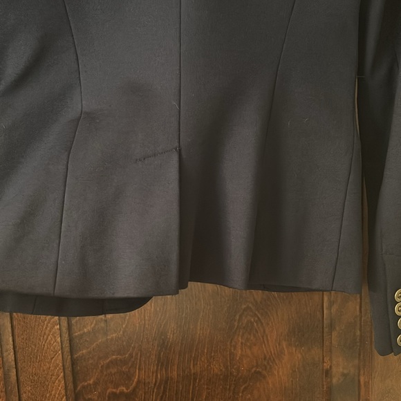 Gap cotton/spandex, lined navy blazer with brushed gold buttons. - Picture 8 of 8